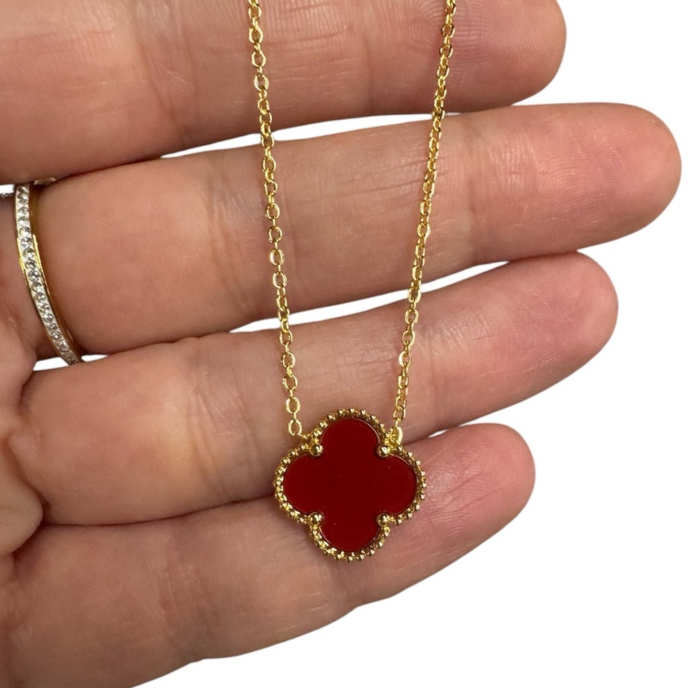 Burgundy flower Necklace